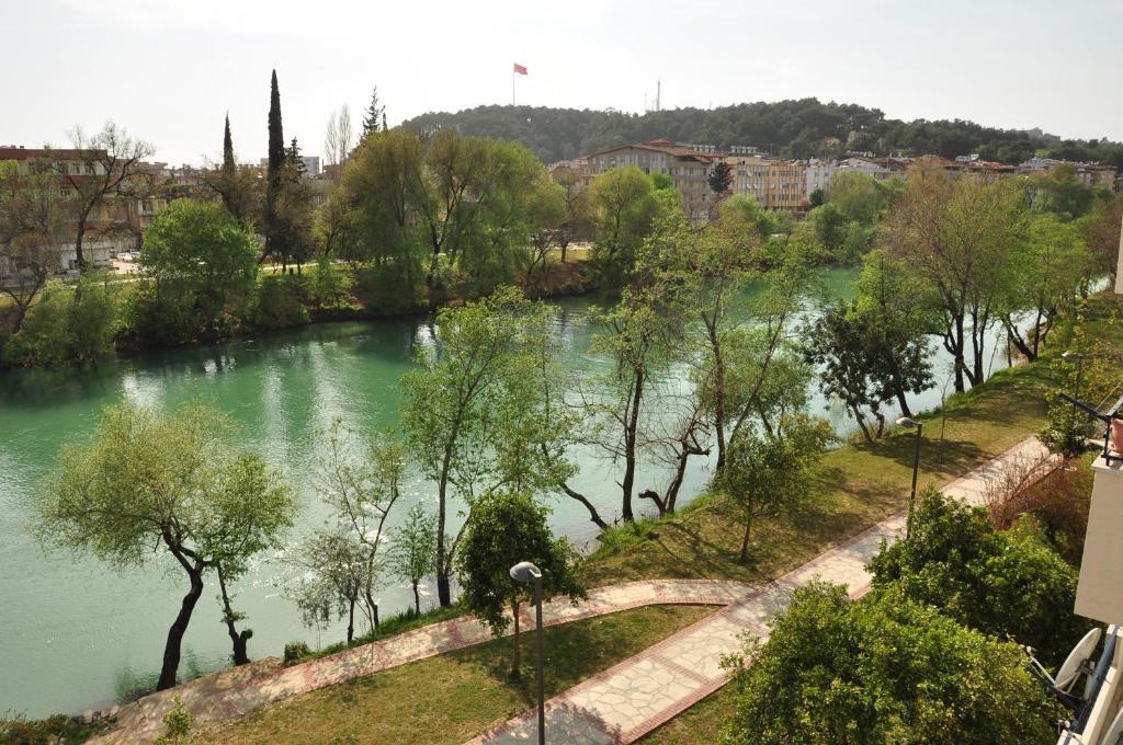 River Hotel مانافجات المظهر الخارجي الصورة