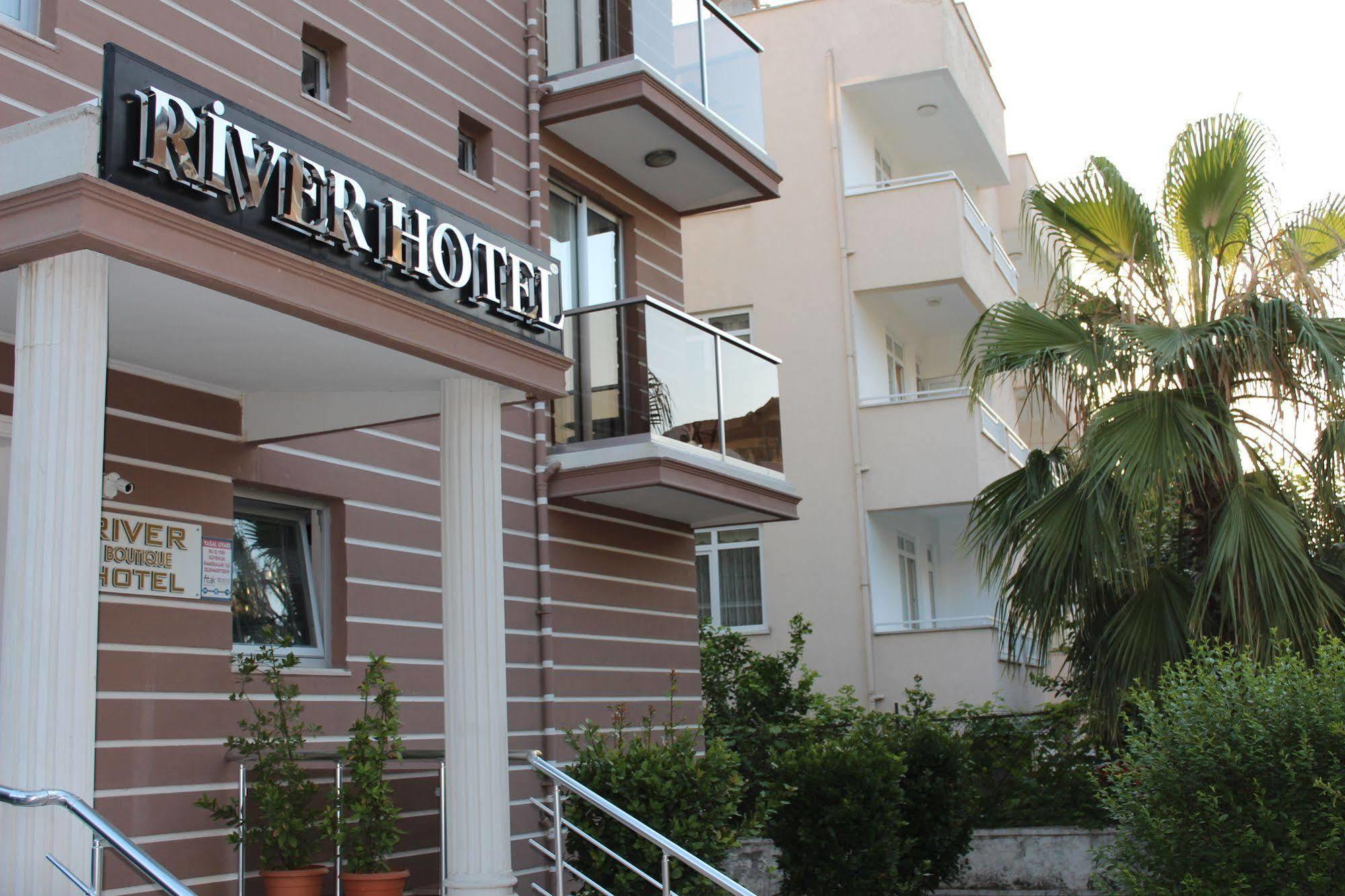 River Hotel مانافجات المظهر الخارجي الصورة